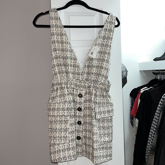 Dress - Picture 2 of 7